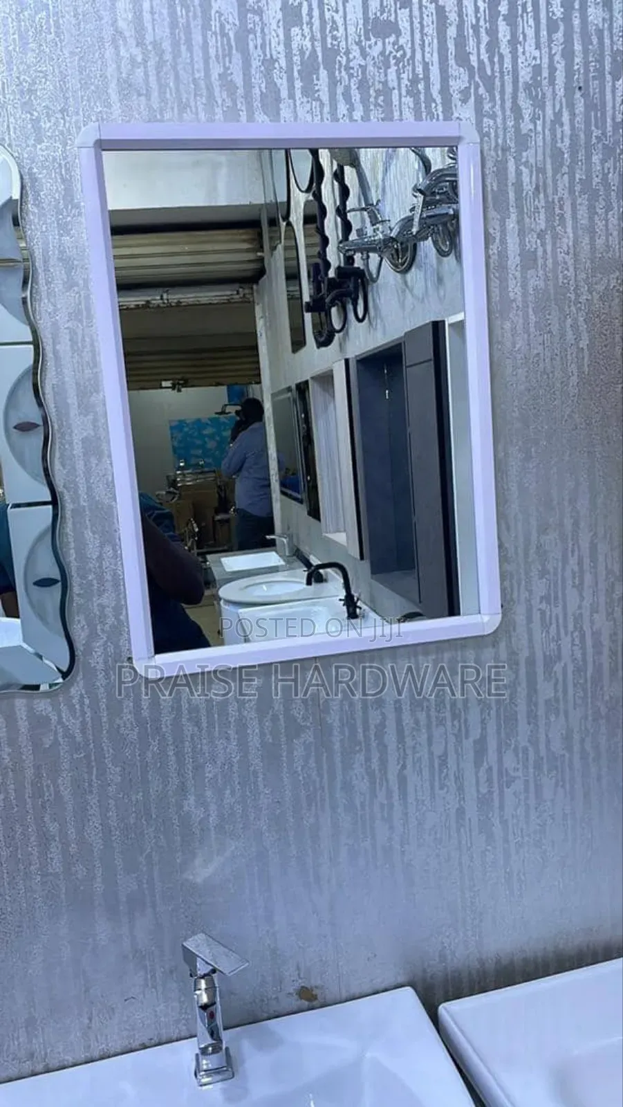 White Mirror