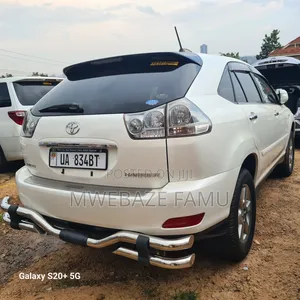 Toyota Harrier 2008 White