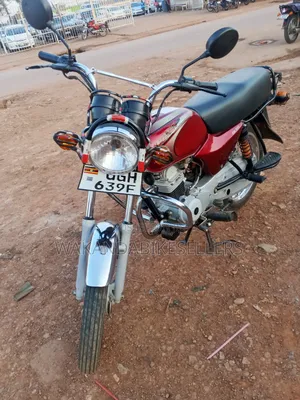 Bajaj Boxer 100 2024 Red