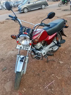 Bajaj Boxer 100 2024 Red