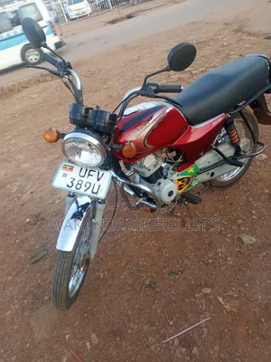 Bajaj Boxer 100 2023 Red
