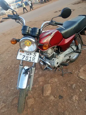 Bajaj Boxer 100 2023 Red