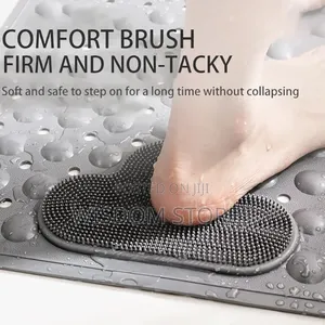 Non-Slip Bath Mat With Suction Cups
