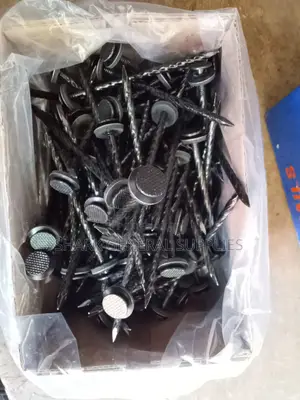 Uganda Baati Nails