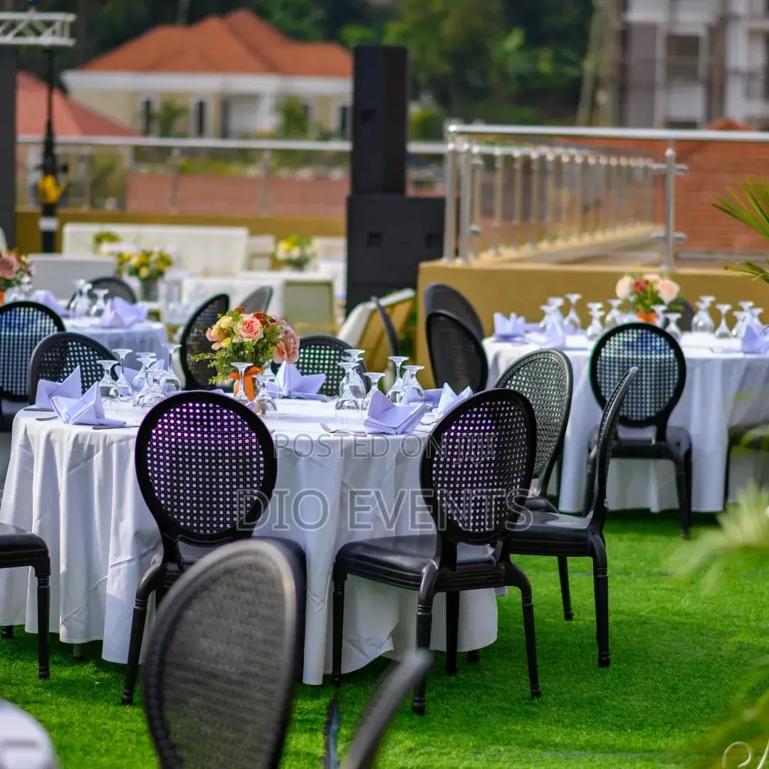 Round Dining Banquet Chairs for Hire