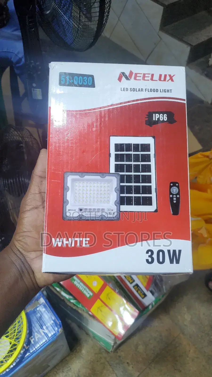 Neluux 30w Solar Rechargeable Flood Light – Ip66