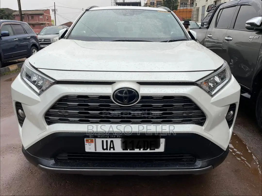 Toyota RAV4 2019 White