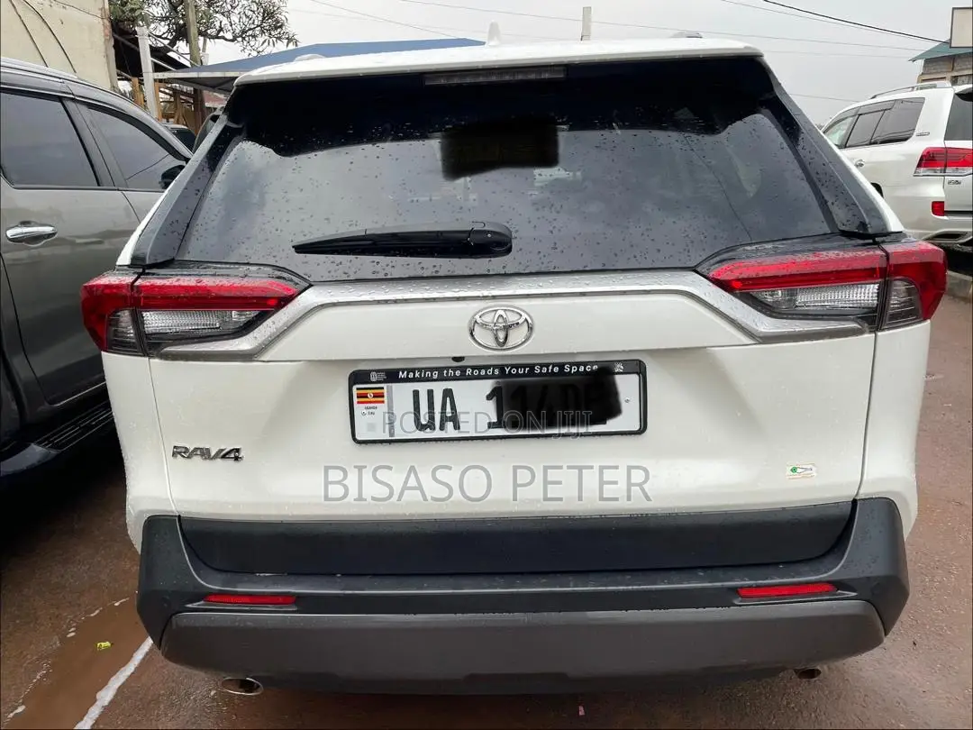 Toyota RAV4 2019 White
