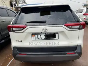Toyota RAV4 2019 White