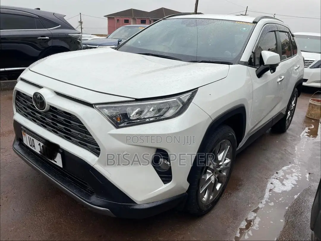 Toyota RAV4 2019 White
