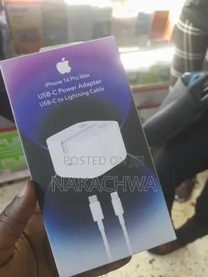 I Phone 14 Pro Max Ubs C Power Adapter