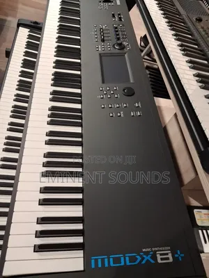 Yamaha Synthesizer