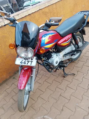 Bajaj Boxer 100 2023 Red