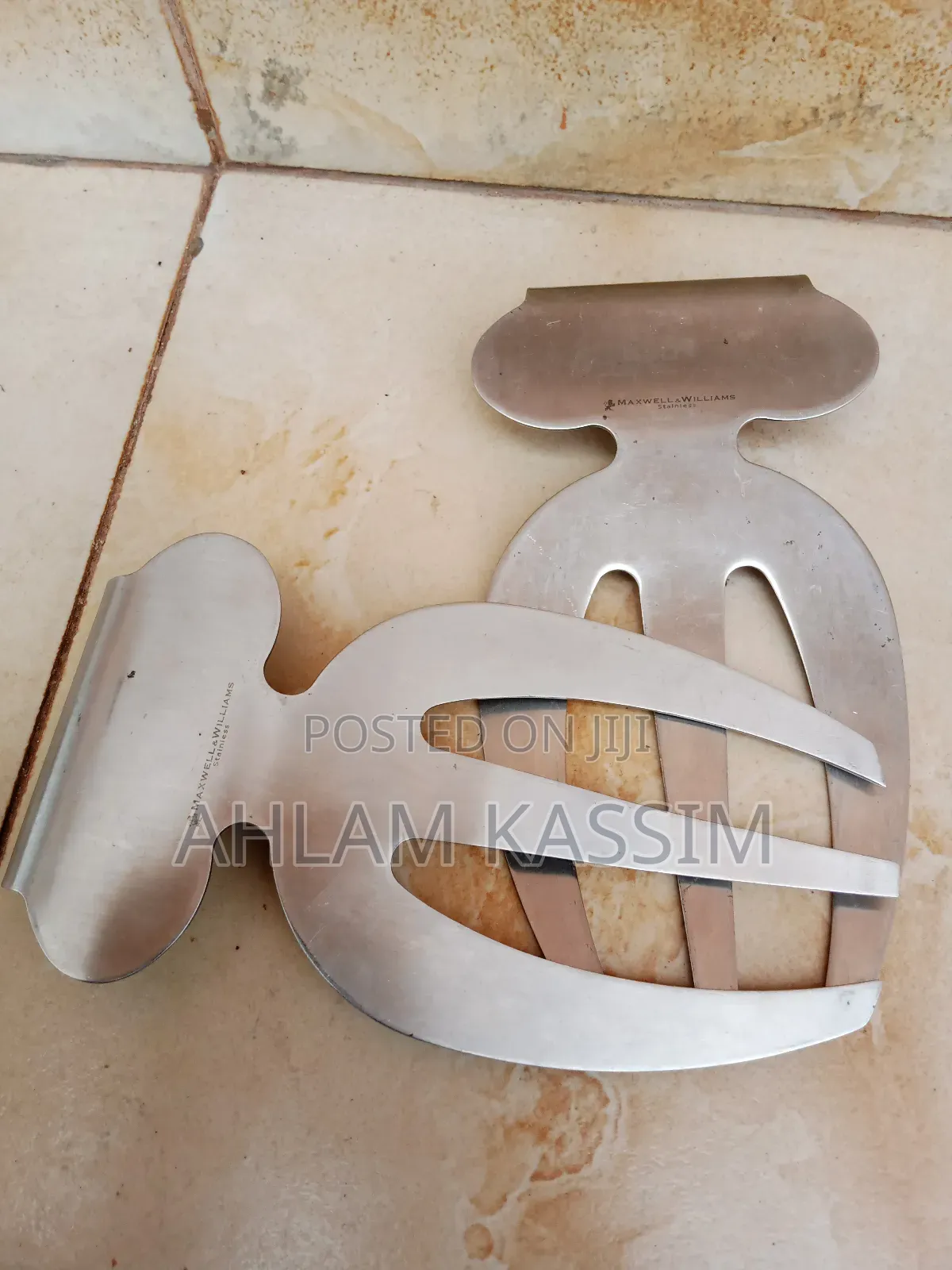 Original Pair Of Maxwell Williams Stainless Steel Salad Hands Folks
