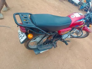 Bajaj CT 125X 2025 Red
