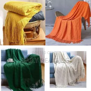 130*220cm Cozy Knitted Diamond Pattern Throw Blanket With Fringe