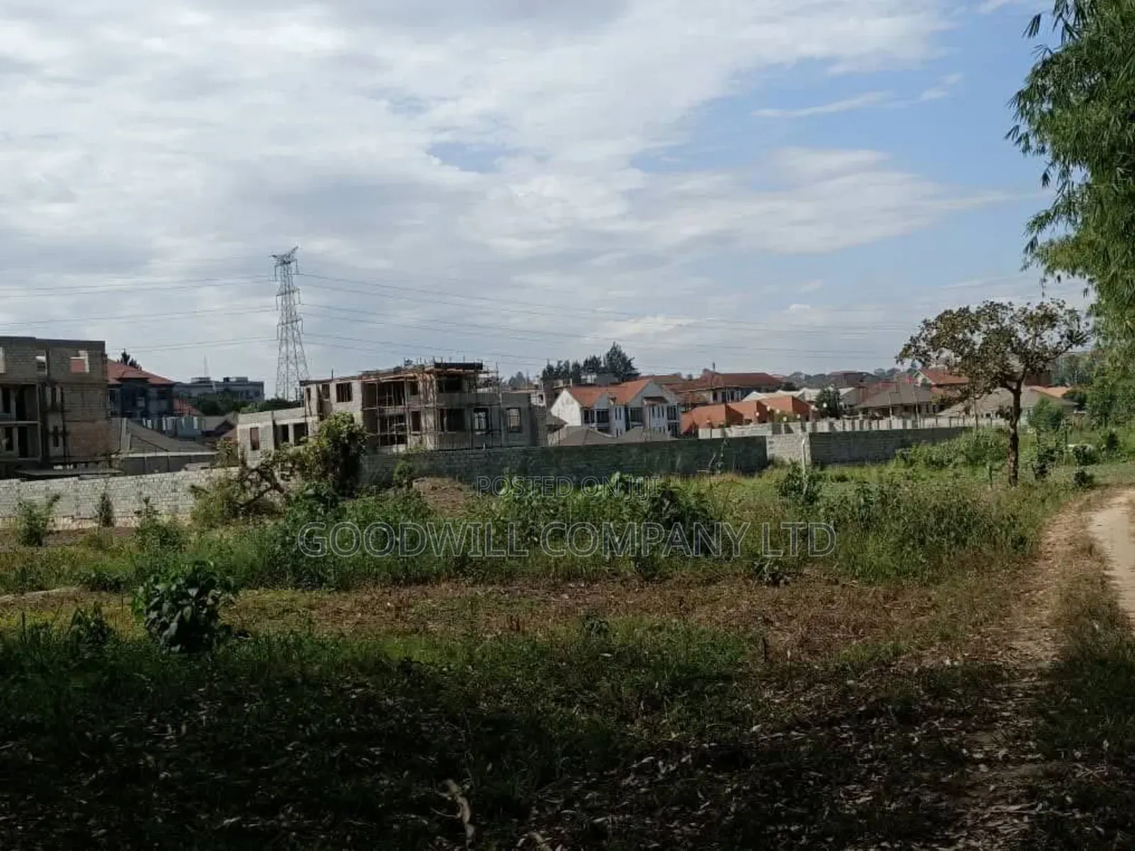 37 Decimals of Land in Kyanja Kungu