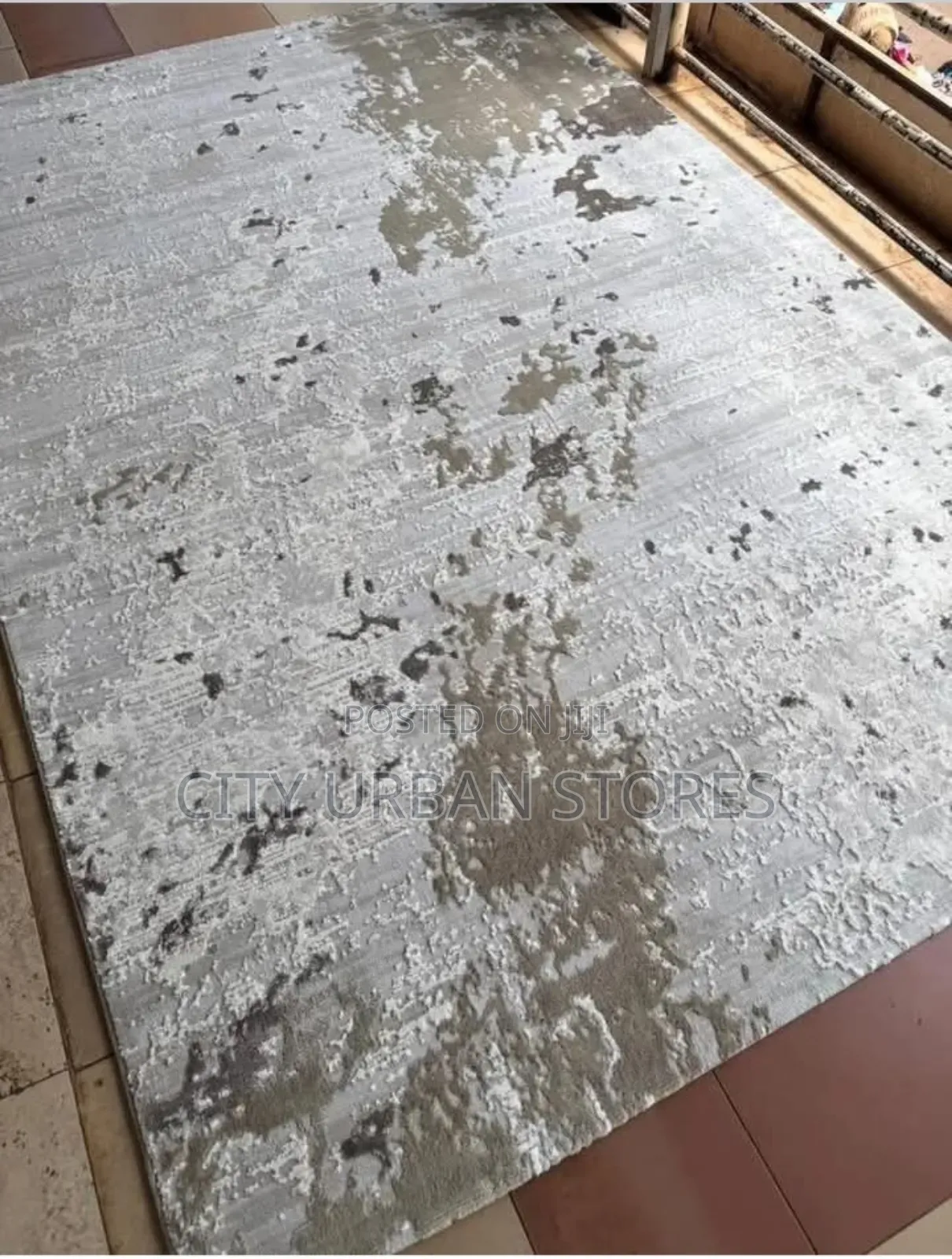 Zafar Centre Large Rugs