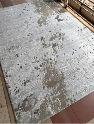 Zafar Centre Large Rugs