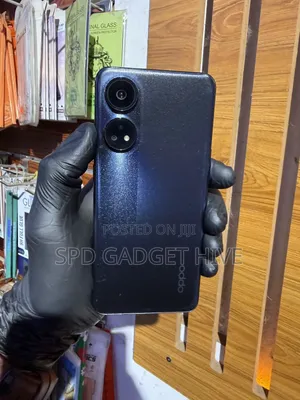 Oppo Reno8 256 GB Black