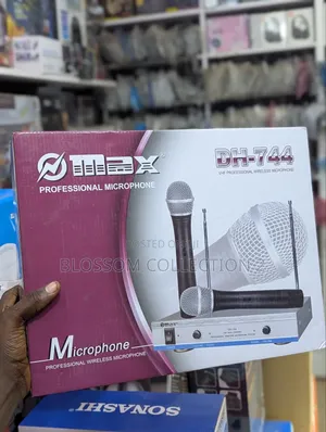 Max Professional Wireless Microphone Dh-744