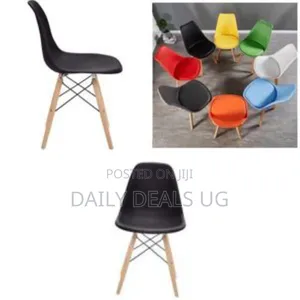 Hardened Plastic Chair With Wooden Legs and Metal Wires for Outdoor