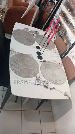 4 Seater Diningtable
