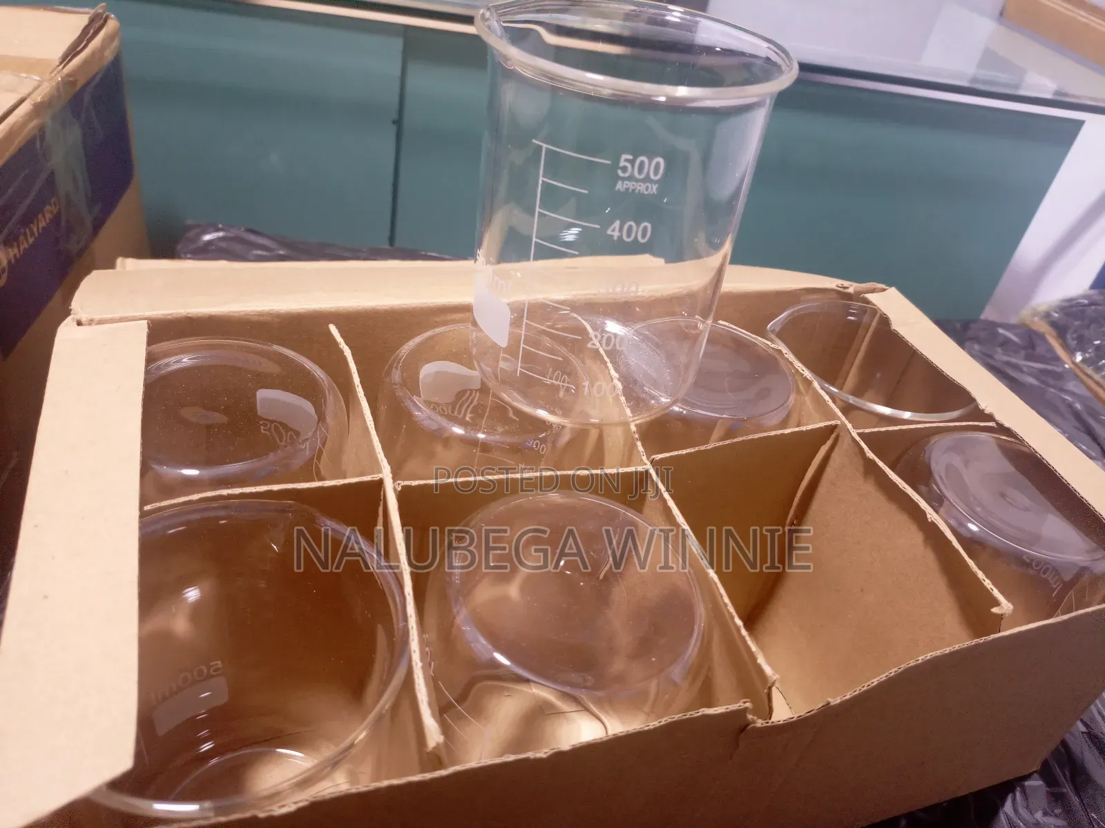 Glass and Plastic Beakers
