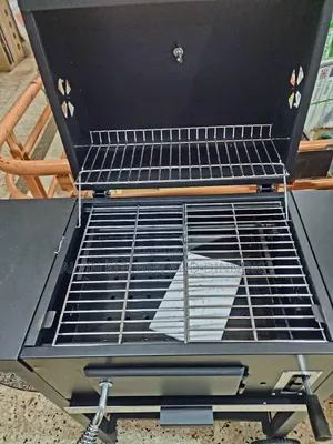 Charcoal Grill With Cover