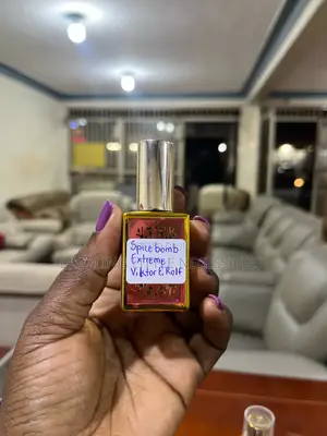 Spicebomb Extreme Perfume Oil for Men - 12mls