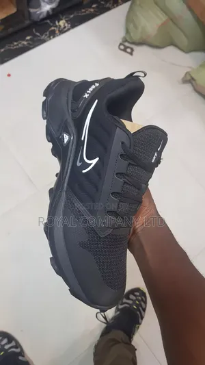 Black Nike Fast X