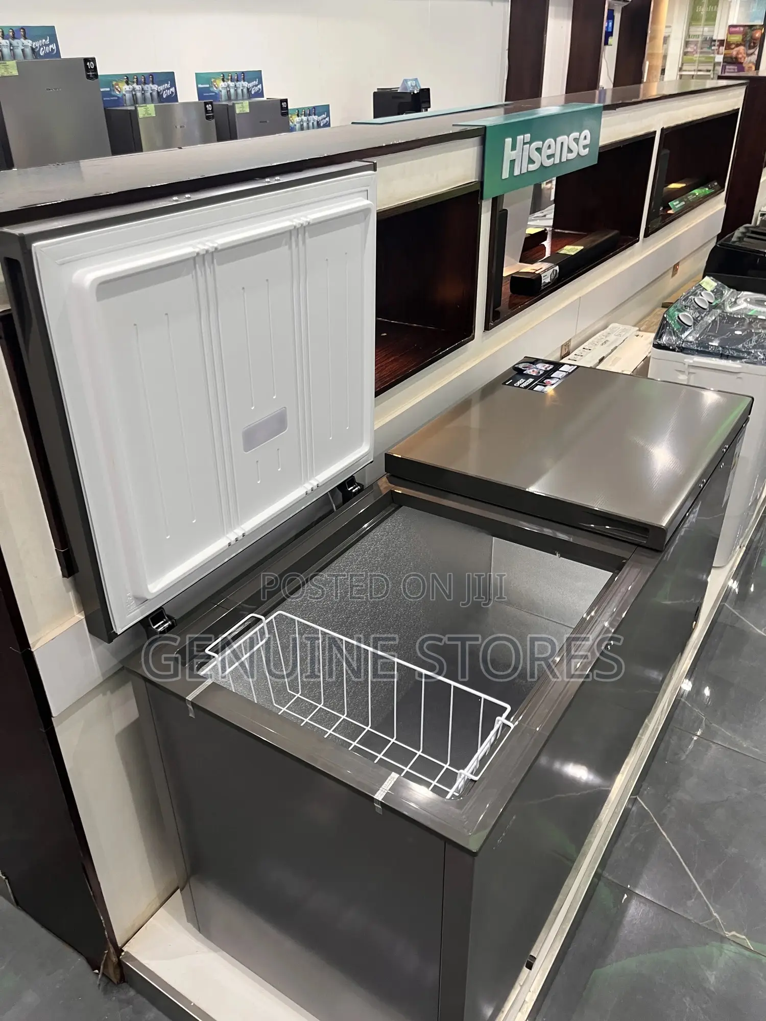 660litres Hisense Chest Freezer ( Big Size)