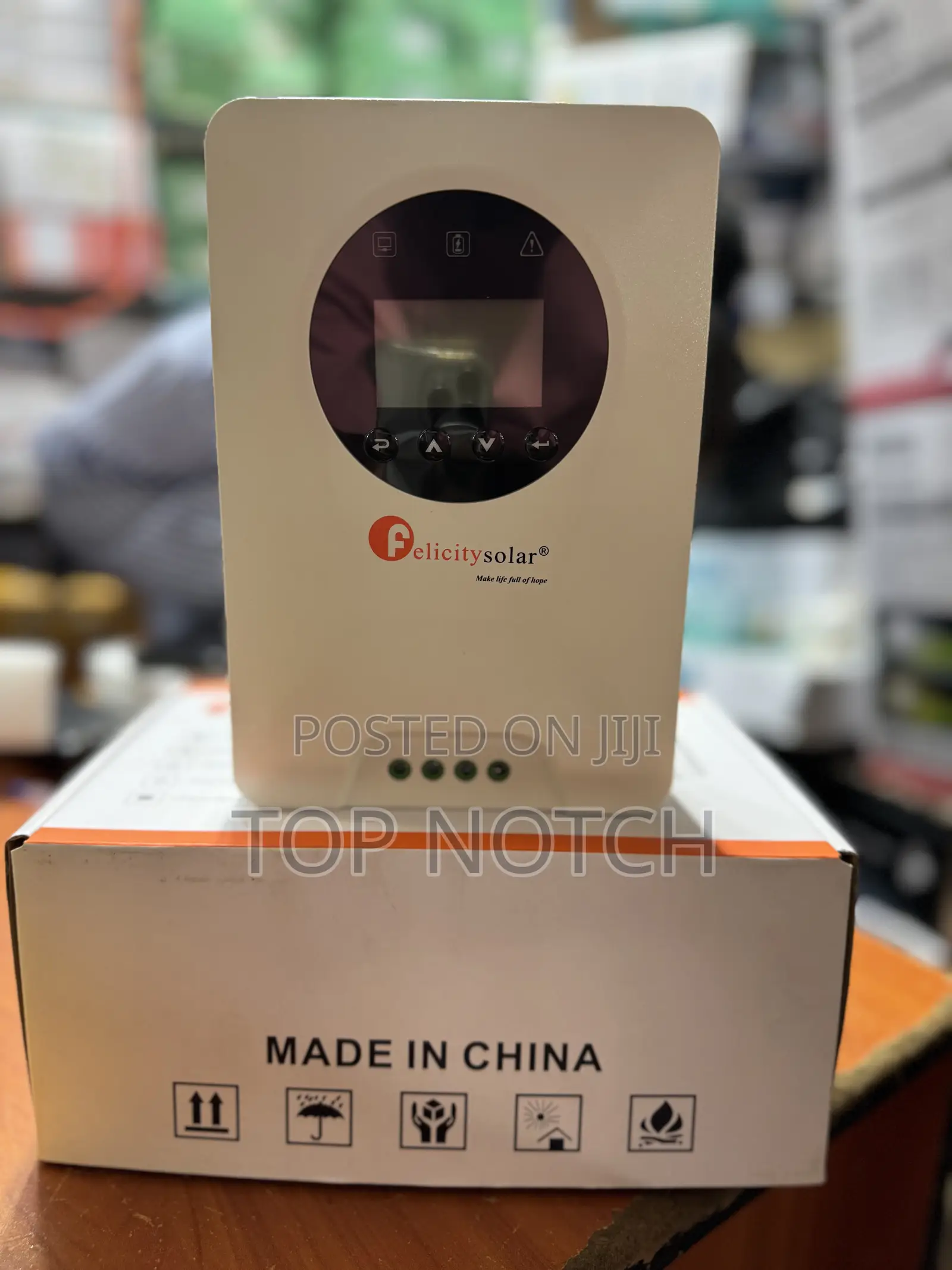 MPPT Solar Charge Controller