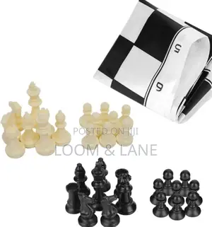 Portable Roll-Up Chess Set With Plastic Pieces