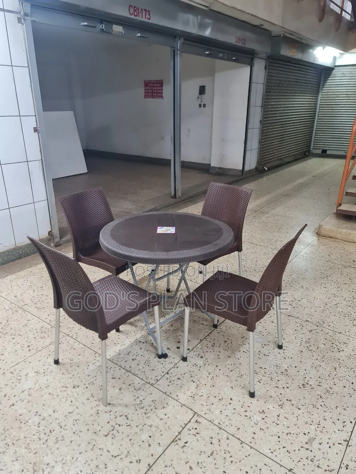 Vanity Plastic Table and Chairs Plastic Table and Chairs