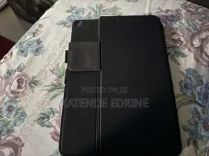 Apple iPad (2025) 128 GB Black