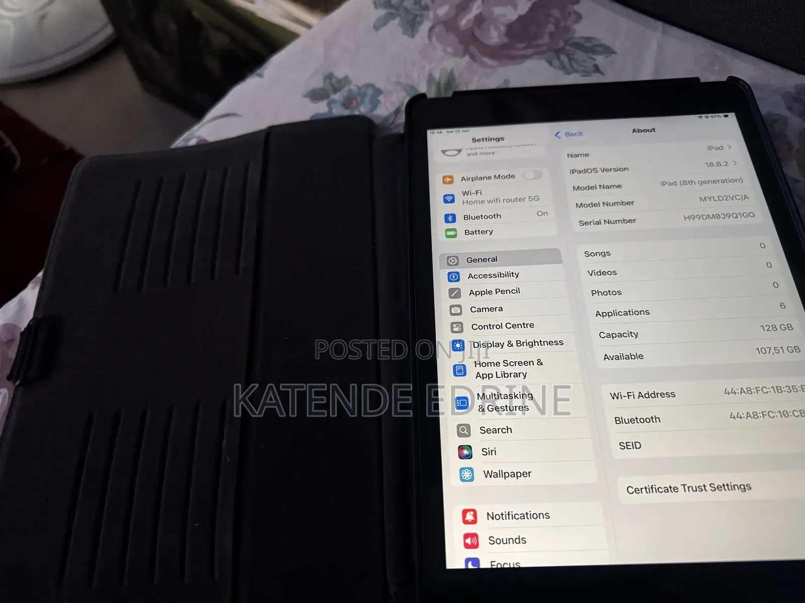Apple iPad (2025) 128 GB Black