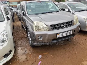 Nissan X-Trail 2011 Silver