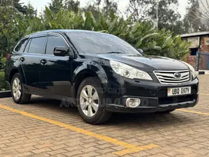 Subaru Outback 2.5i Premium 2011 Black