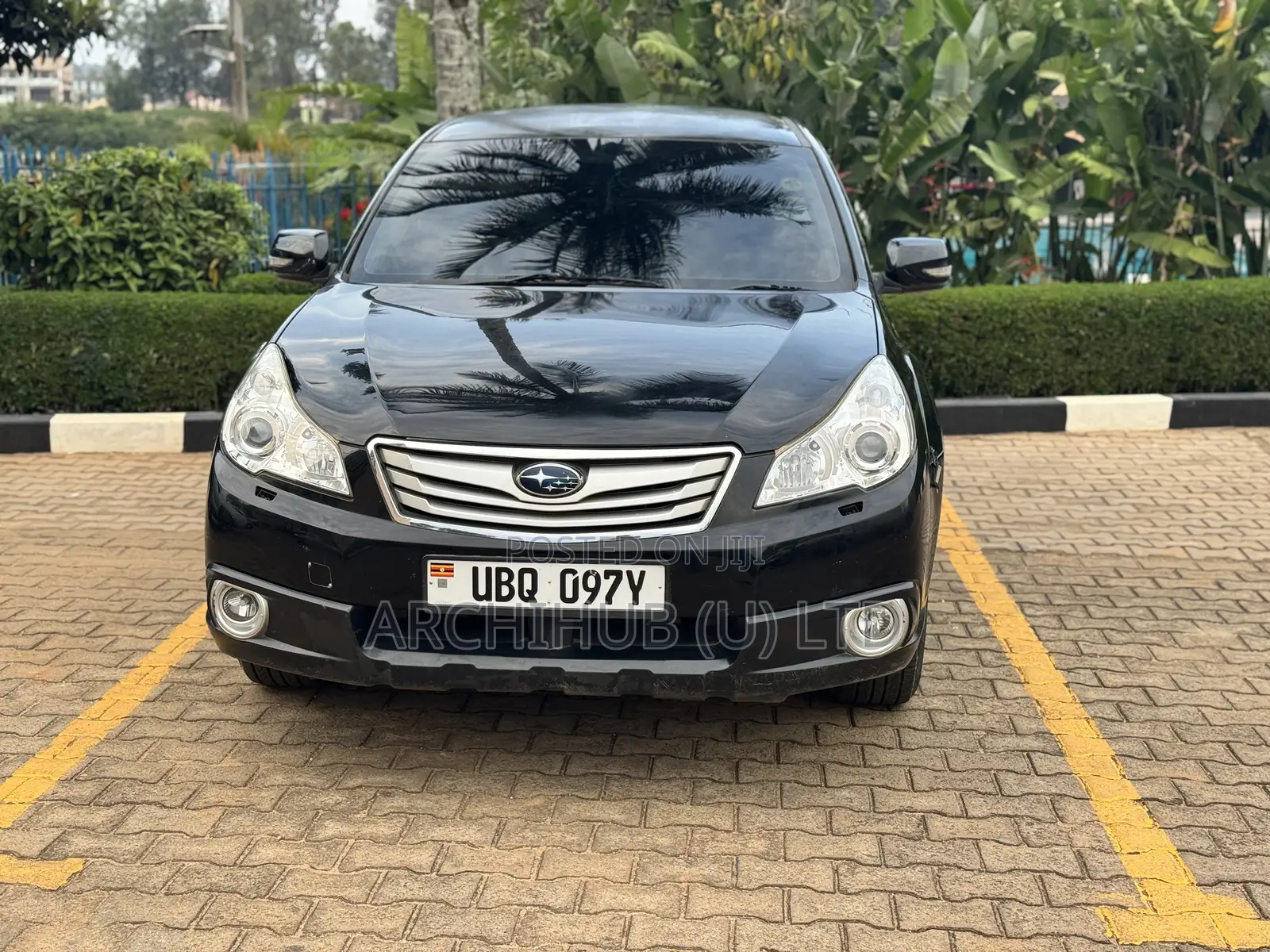 Subaru Outback 2.5i Premium 2011 Black