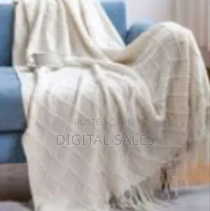 130*220cm Cozy Knitted Diamond Pattern Throw Blanket