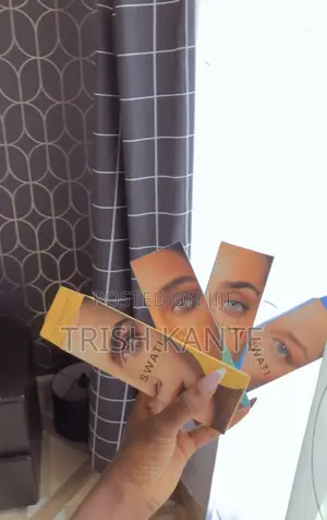 Eye Contact Lenses