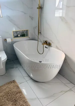 Standalone Bathtub 70a