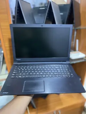 Laptop Toshiba Satellite Radius 15 4GB Intel Core I3 HDD 500GB