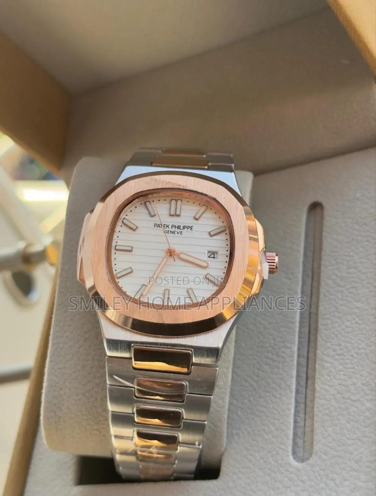 Silver Strapped Men's Automatic Patek Philippe Wrist Time Piece