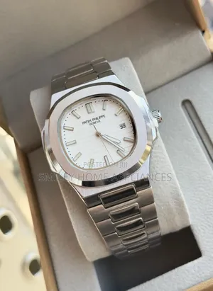 Men's Authentic Silver Strapped Patek Phillipe Wrist Time Wear.