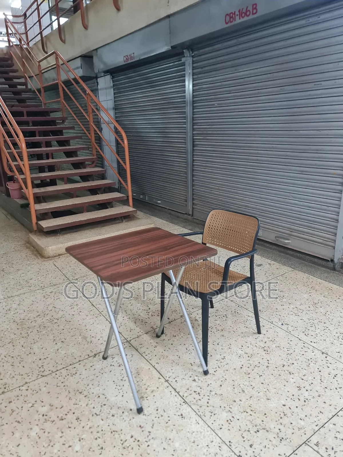 Pliable Reading Table and Chair Reading Table and Chair