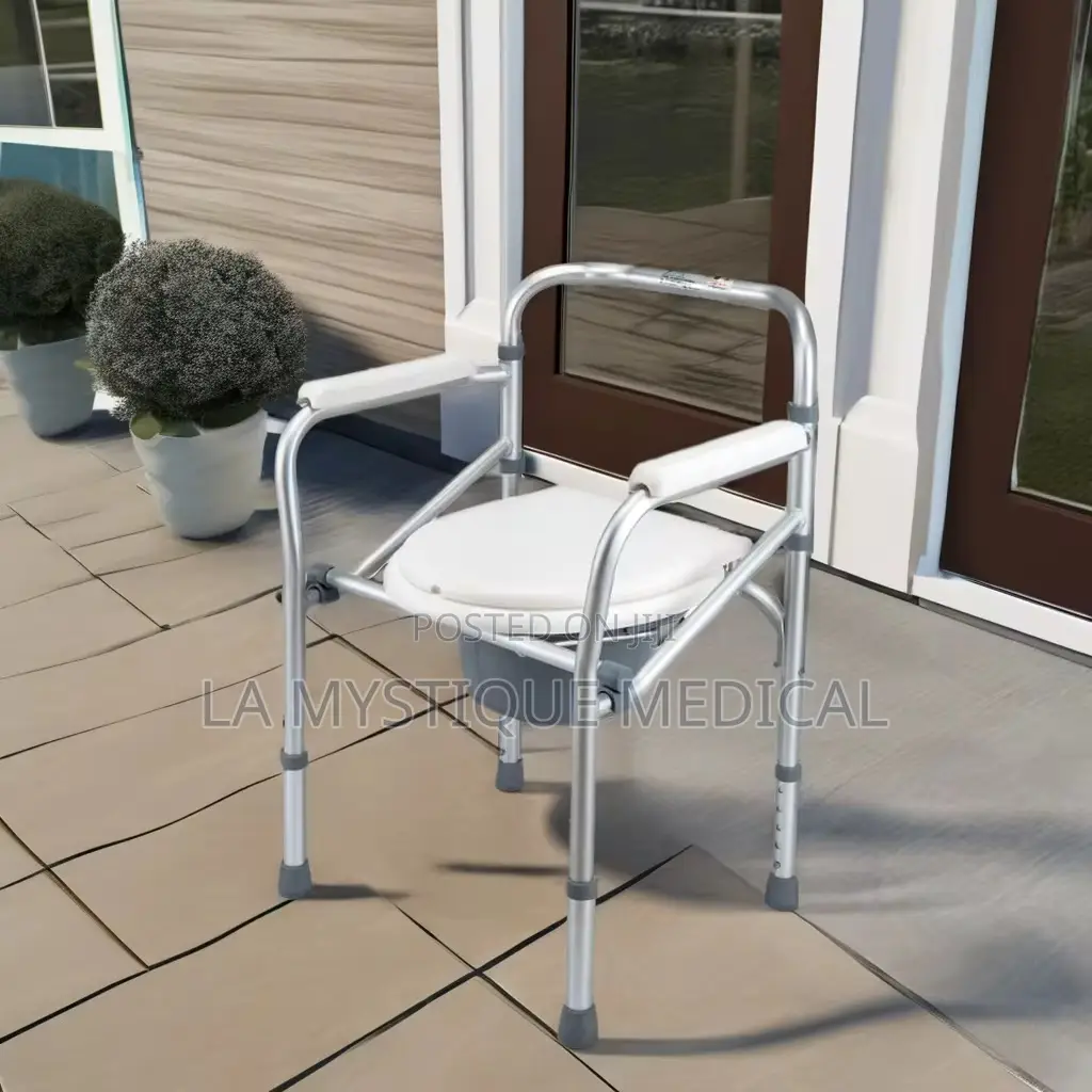 Adjustable Aluminum Commode Chair