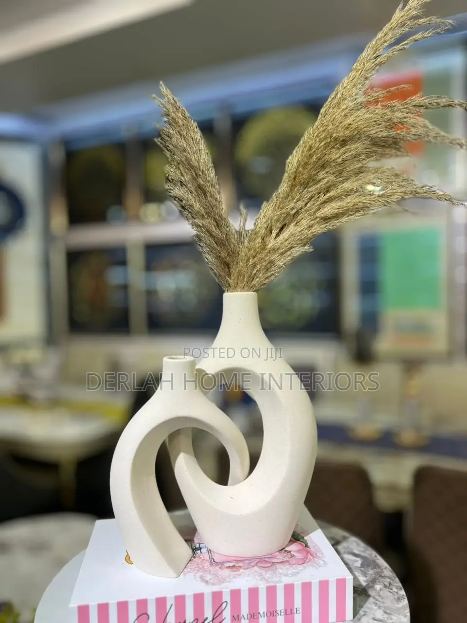 Quality Artificial Plant Vessels for Table