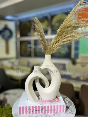 Quality Artificial Plant Vessels for Table